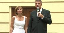 Stire din Monden : Iulia Albu, despre Carmen Iohannis: "Cred că o va întrece pe Michelle Obama"