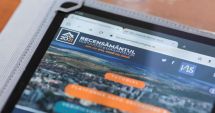 Stire din Social : S-a încheiat etapa de autorecenzare. Câți români s-au înregistrat online. "Este o premieră!"