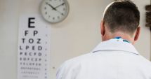 Stire din Eveniment : Un bărbat și o femeie, reținuți în cazul eliberării fișelor medicale pentru preschimbarea permiselor de conducere
