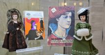 Stire din Cultură-Educație : Inedită expoziție „Eroine de roman în păpuși de porțelan”, la Biblioteca Județeană