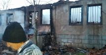Stire din Eveniment : IMAGINILE DEZASTRULUI, LA CONSTANȚA! BĂRBAT CARBONIZAT, DUPĂ CE UN INCENDIU DEVASTATOR I-A MISTUIT CASA