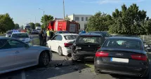 Stire din Eveniment : Ce spun polițiștii despre accidentul cu cinci mașini din Eforie