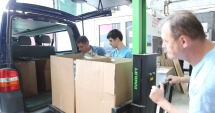 Stire din Social : Echipamente IT, donate de Grupul Renault România în școlile și grădinițele din România
