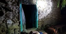 Stire din Eveniment : Galerie foto / FEMEIE UCISĂ DE FLĂCĂRI. S-a aflat cauza incendiului de la Negru Vodă