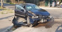 Stire din Social : GALERIE FOTO. Accident rutier la Constanța, după ce un șofer nu a oprit la STOP