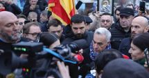 Stire din Politică-Administrație : În această dimineață, Călin Georgescu a mers la secția de vot Mogoșoaia. ”Românii vor să voteze”