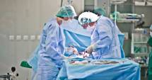 Tumoră de colon operată cu succes, laparoscopic, la MEDSTAR 2000