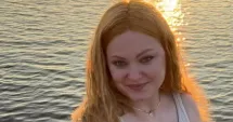 Stire din Actualitate : Românii, alături de Andreea Anița. S-au strâns banii pentru tratament într-un timp record