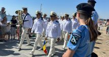 Stire din Social : Jandarmii constănțeni, prezenți la parada de Ziua Marinei Române, de la Mangalia