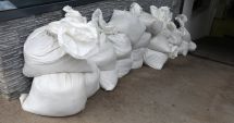Stire din Eveniment : Mai mulți saci cu nisip au fost furați de pe străzi. Primăria Constanța trage un semnal de alarmă