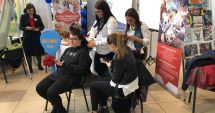 Stire din Eveniment : Aglomerație la Târgul ofertelor educaționale pentru clasa a IX-a