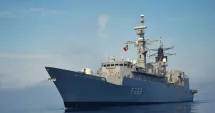 Stire din Eveniment : Militarii români, antrenamente intense la bordul fregatei „Regina Maria”