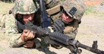 Stire din Eveniment : Soldații americani de la Mihail Kogălniceanu participă la "Marșul Cavaleriei"