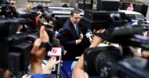 Stire din Politică-Administrație : Victor Ponta, audiat la DNA