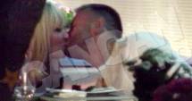 Stire din Monden : Dragoste mare, după eliberare. Elena Udrea confirmă noua sa relație: "Mă bucur că am un bărbat ca Valentin lângă mine"