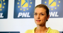 Stire din Politică-Administrație : Alina Gorghiu: Voi candida într-o filială unde este greu pentru PNL