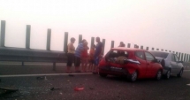 Stire din Eveniment : GALERIE FOTO - VIDEO / Accidente în lant pe Autostrada Soarelui