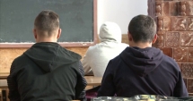 Stire din Cultură-Educație : PROFESOARĂ DIN CONSTANȚA, BĂTUTĂ ȘI ÎNJURATĂ ÎN TIMPUL OREI. Elevul de 16 ani a lovit-o cu pumnul în maxilar și cu catalogul în cap