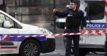 Stire din Actualitate : ALERTĂ de securitate la Paris: zona de lângă Luvru a fost evacuată!