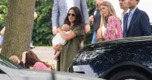 Stire din Actualitate : Meghan Markle, criticată aspru pentru că "nu știe să-și țină copilul în brațe"