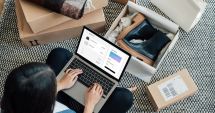 Stire din Social : Românii cumpără tot mai mult online. Când este Black Friday, anul acesta