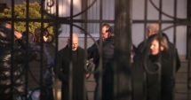 Stire din Eveniment : De ce a ars „Ferma Dacilor”. Procurorii spun că șansele victimelor să se poată salva „au fost aproape inexistente”