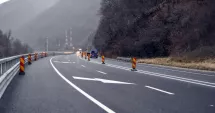 Stire din Social : Trafic restricționat pe Valea Oltului din cauza lucrărilor la versanți
