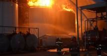 Stire din Actualitate : Incendiu devastator. Depozit petrolifer, mistuit de flăcări