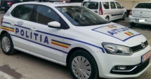 Stire din Eveniment : SCENE CA-N FILME. Polițiști de la Rutieră, bătuți de cinci adolescenți