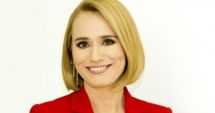 Stire din Social : Andreea Esca îl va însoți pe Papa Francisc în avionul papal, la venirea în România