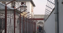 Stire din Eveniment : Ca-n telenovele! Fiica unui polițist s-a căsătorit cu un proxenet, chiar în penitenciar