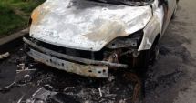Stire din Eveniment : Act criminal! Autoturismul unui fost șef de Poliție, incendiat într-o parcare