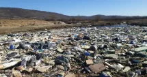 Stire din Social : Tone de deșeuri și balastieră ilegală descoperite în Bacău. Autoritățile amenință cu amenzi uriașe