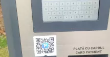 Stire din Social : Atenție! Codurile QR false pe parcometre pot fura banii din carduri