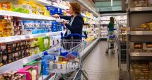 Stire din Social : Nu cumpărați produse cu data limită de consum depășită!