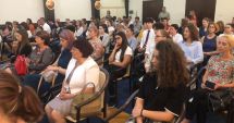 Stire din Social : Elevii de 10 ai Constanței, premiați de primărie