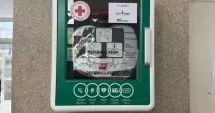 Stire din Social : Defibrilator instalat la Casa de Pensii Constanța pentru intervenții rapide, în caz de stop cardio-respirator