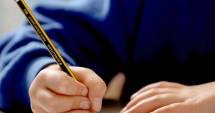 Stire din Cultură-Educație : Imaginea care i-a lăsat pe profesori fără cuvinte! TEMA unui elev, VIRALĂ pe net - VEZI FOTO