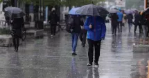 Stire din Social : Ploi abundente și vijelii în aproape toată țara. Cantitățile de apă pot depăși 40 l/mp