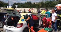 Stire din Eveniment : ACCIDENT MORTAL. Taximetrist mort, un pasager dus cu elicopterul SMURD la spital în Constanța