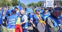 Stire din Eveniment : Militarii rezerviști din Constanța au protestat din nou la București: „Este timpul să se facă treabă”