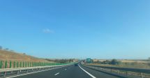 Stire din Eveniment : Accident în lanț pe autostradă cu șapte mașini implicate! Pompierii militari intervin la fața locului
