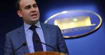 Stire din Politică-Administrație : Ministrul Darius Vâlcov, URMĂRIT PENAL