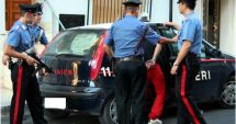 Stire din Eveniment : Doi tineri români, împușcați de un bărbat italian, în apartamentul lor din Milano
