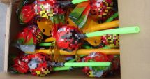 Stire din Eveniment : Acadele contrafăcute, confiscate de polițiști