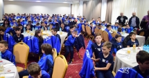 Stire din Sport : Academia Hagi și-a premiat  cei mai valoroși jucători și antrenori