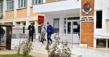 Stire din Eveniment : Scandalul șpăgii, la Academia Navală! Profesori puși sub control judiciar