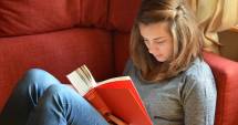 Stire din Cultură-Educație : Academia Română atrage atenția asupra pericolului reducerii orelor de limba română