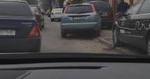Stire din Eveniment : Galerie foto. Accident rutier în Constanța. Trei mașini implicate
