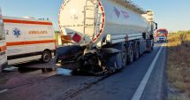 Stire din Eveniment : Accident între o cisternă şi un autoturism, la Năvodari. TREI VICTIME, un bărbat a decedat!